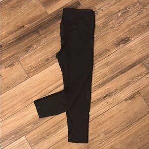 Mono B NWOT 3/4 Black Leggings